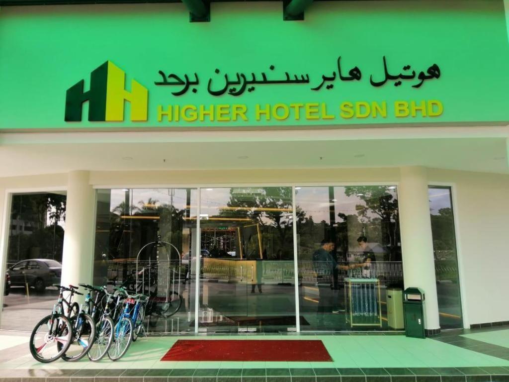 Higher Hotel Bandar Seri Begawan Exterior foto