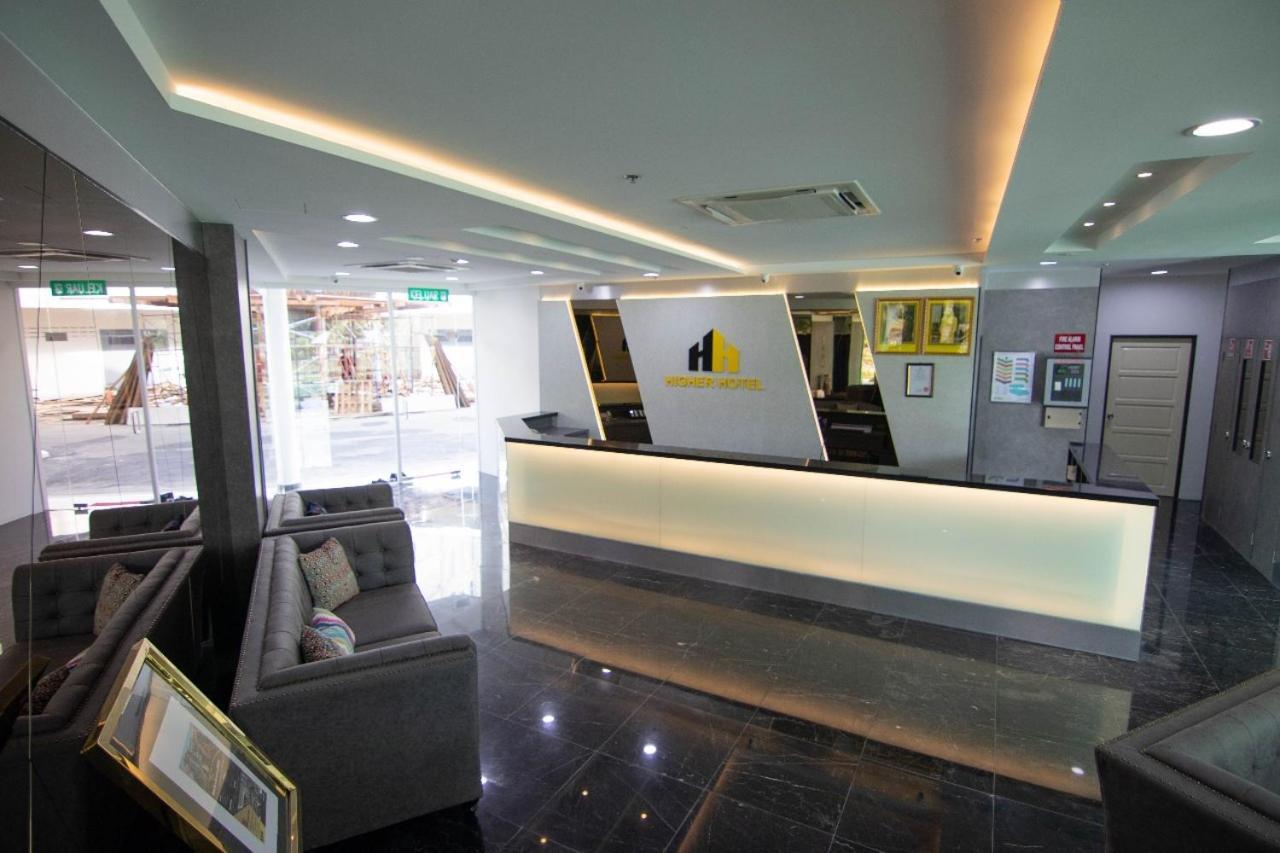 Higher Hotel Bandar Seri Begawan Exterior foto