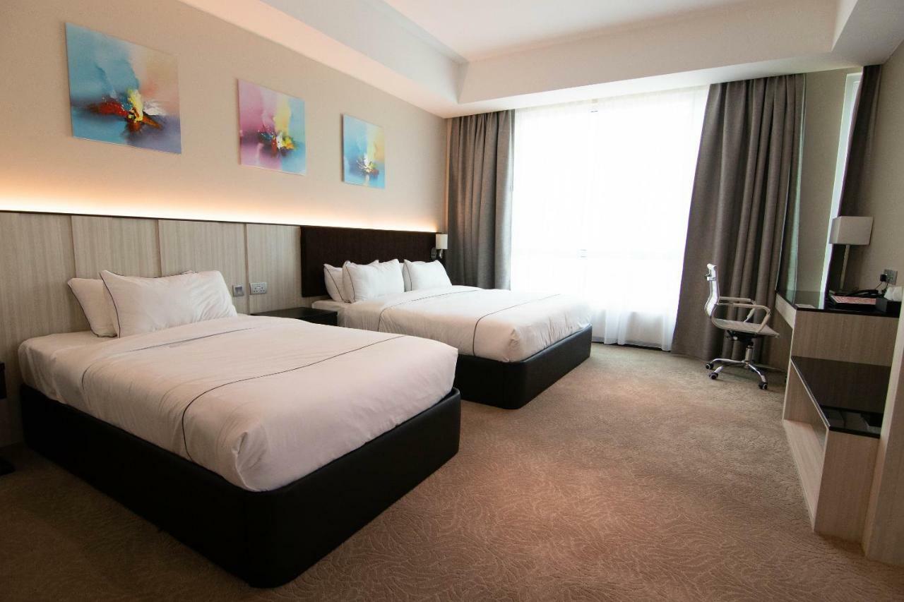 Higher Hotel Bandar Seri Begawan Exterior foto
